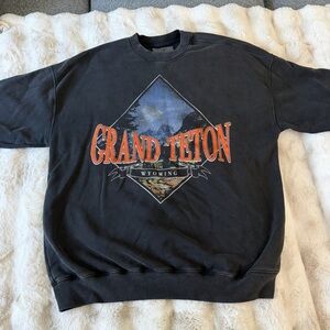 Abercrombie & Fitch Grand Teton Graphic Crewneck Sweater